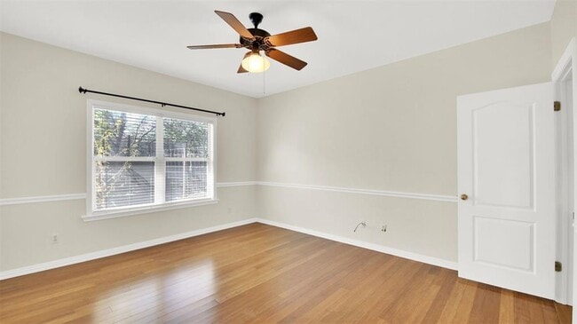 Building Photo - 1613 Country Squire Dr