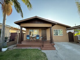 Building Photo - 4150 Chamoune Ave