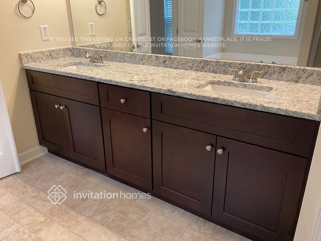 Building Photo - 600 Hadlow St