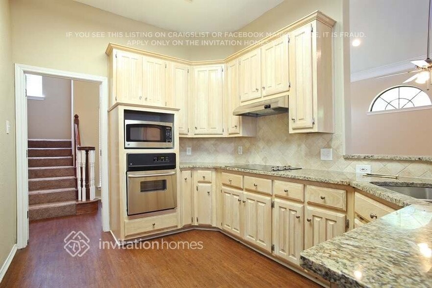 Building Photo - 8809 Clearlake Dr