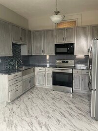Building Photo - Sunflower Estate LLC