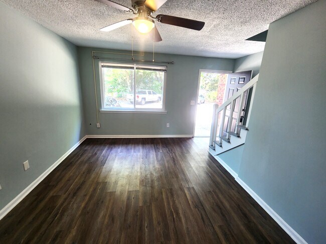 Building Photo - 815 Raleigh St