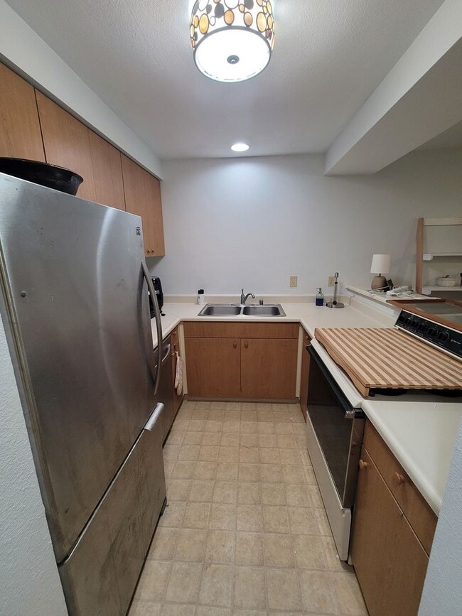 Building Photo - Maui Gardens One bedroom one bath