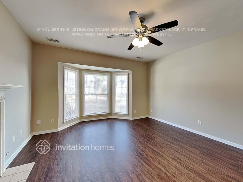 Building Photo - 649 Watson Cove