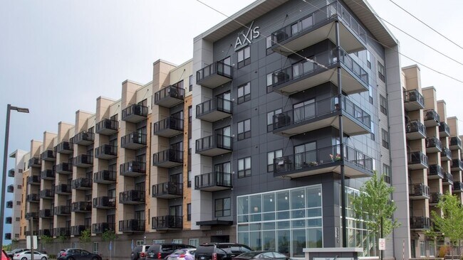 Building Photo - 350 Nathan Ln N