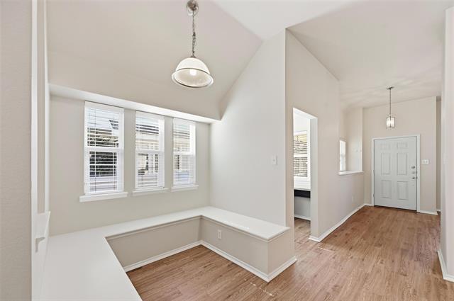 Building Photo - 113 Creekview Dr