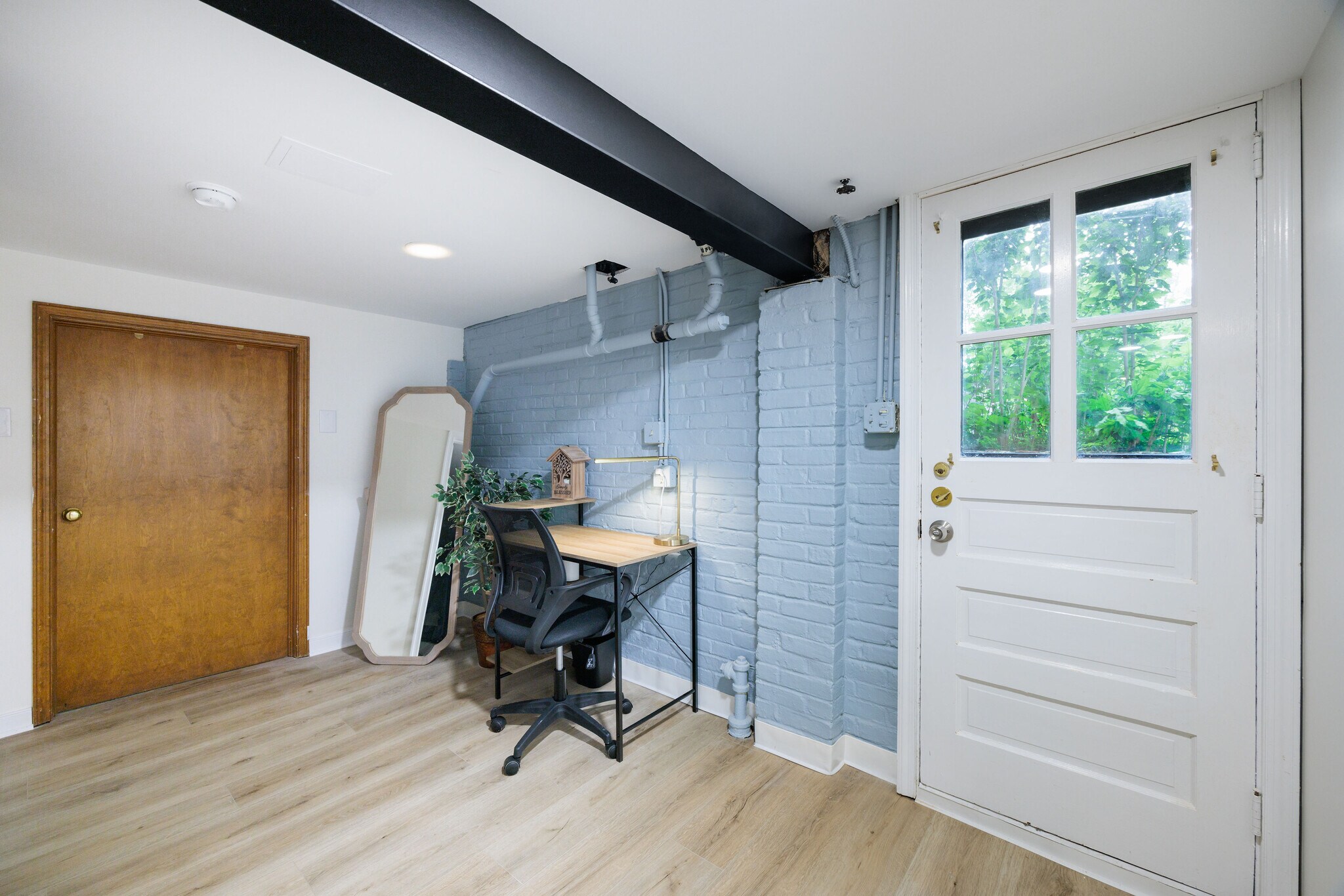 Building Photo - 7218 Monument Ave