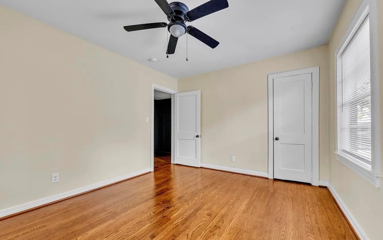 Building Photo - 741 Center Pl SW