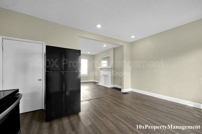 Building Photo - 530 S Terrace Ave