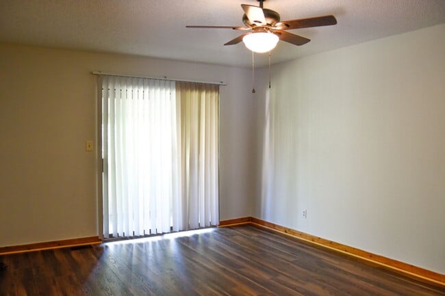 Building Photo - 149 Private Rd 1509