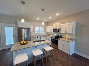 Building Photo - 85 Stockyard Rd