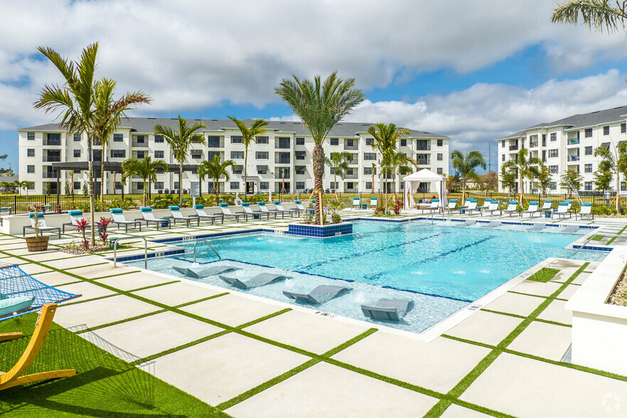 Pool - Aspire Cape Coral