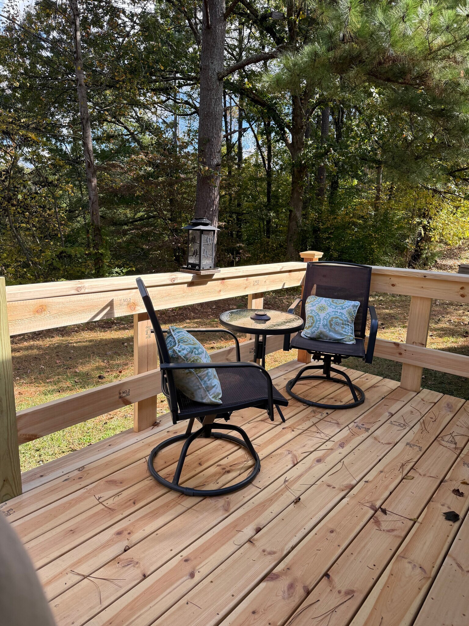 New bistro seating on 12’ x 6’ private apartment deck overlooking pond views - 718 Dogwood Hill Ln