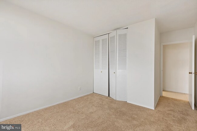 Building Photo - 11801 Rockville Pike