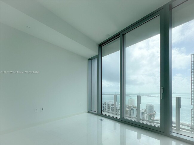 Building Photo - 300 Biscayne Blvd Way