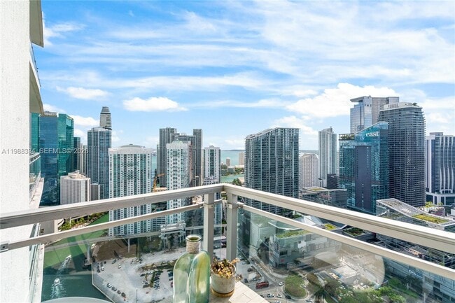 Building Photo - 92 SW 3rd St