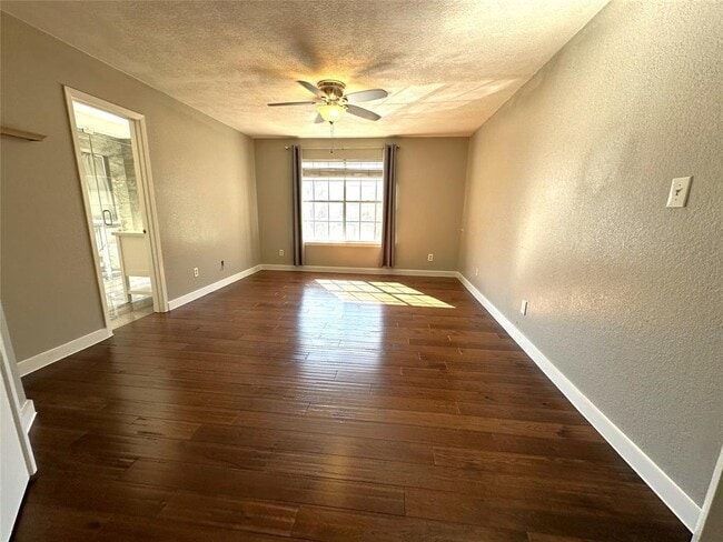 Building Photo - 13259 Kerrville Folkway