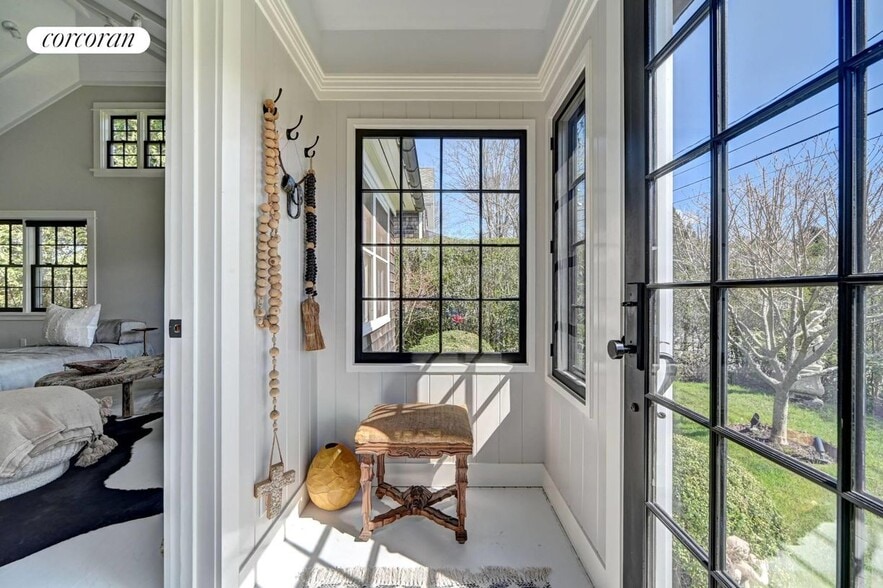 Building Photo - 95 Fordham Rd