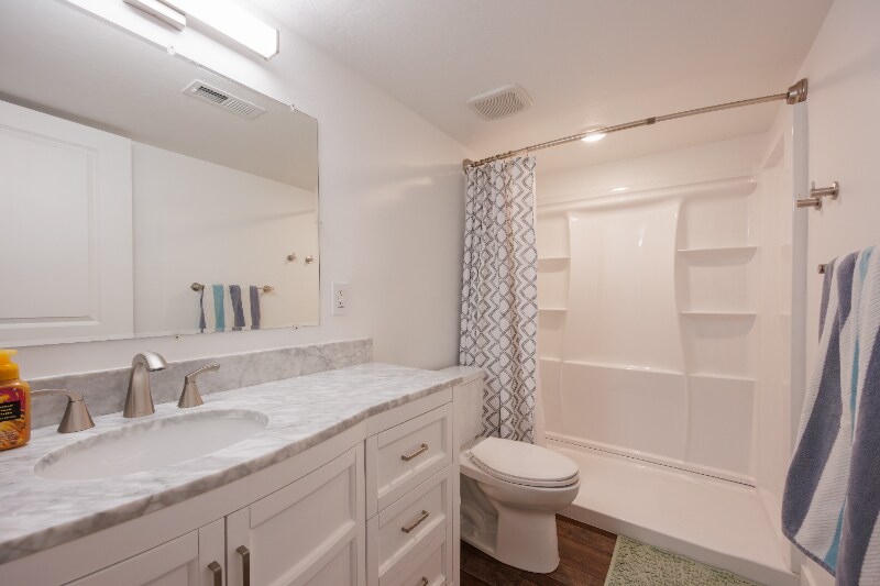 Building Photo - 1859 S 410 W