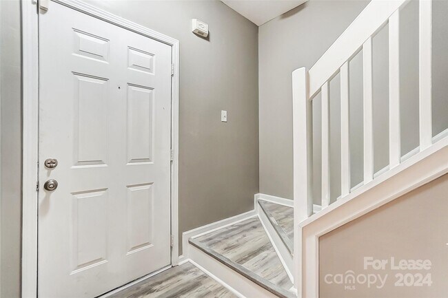 Building Photo - 6429 Mallard View Ln