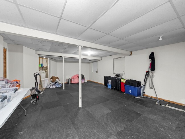 Building Photo - 14052 Front Royal Ct