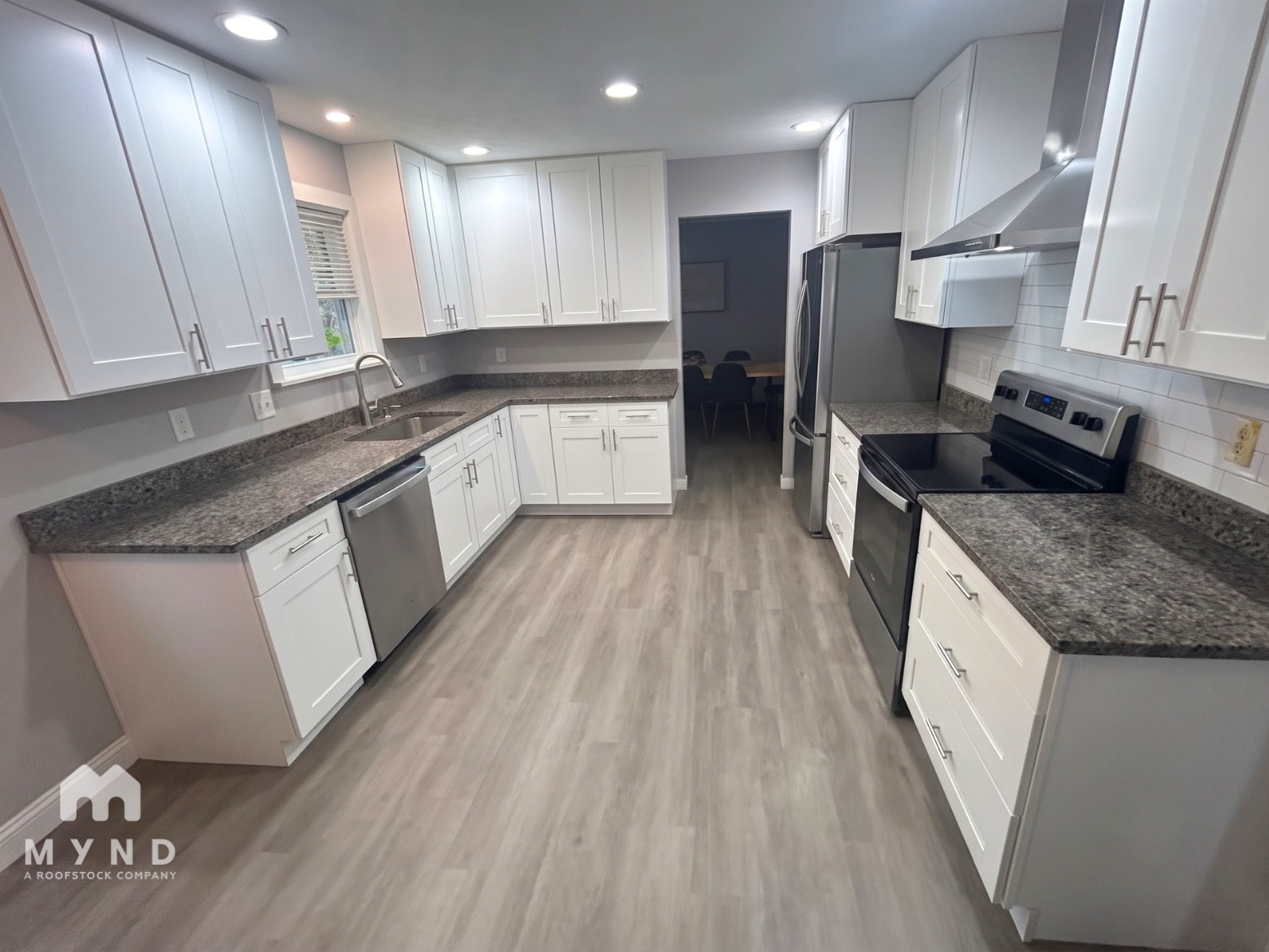 Building Photo - 6639 Springbrook Dr NW
