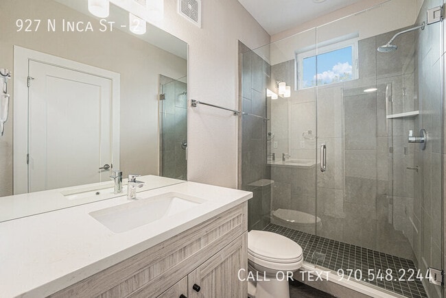 Building Photo - 927 N Inca St