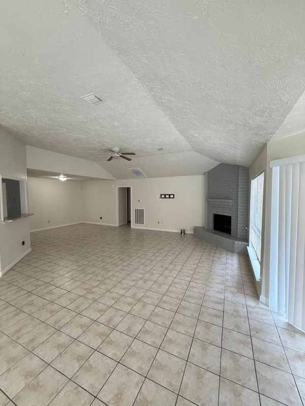 Building Photo - 13126 Lima Dr