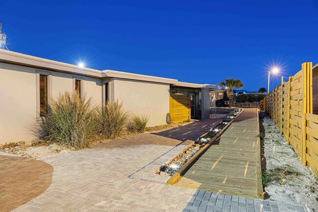 Building Photo - 316 Bream Ave