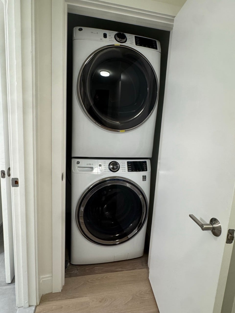 Building Photo - 1065 Commonwealth Ave