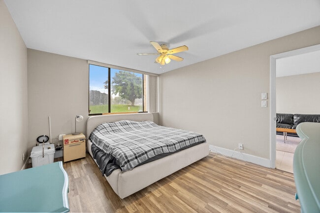 Building Photo - 4539 Luxemburg Ct