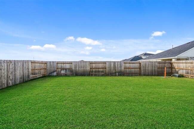 Building Photo - 6015 Mocha Palms Dr