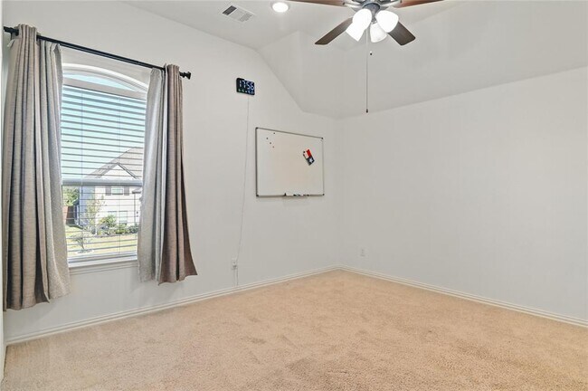 Building Photo - 1611 McMaster Ln