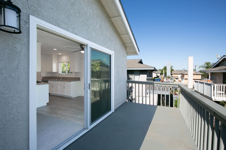 Deck - 3016 Jeffrey Dr