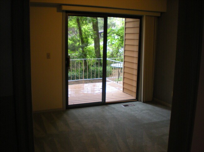 Building Photo - 1208 E 1420 S