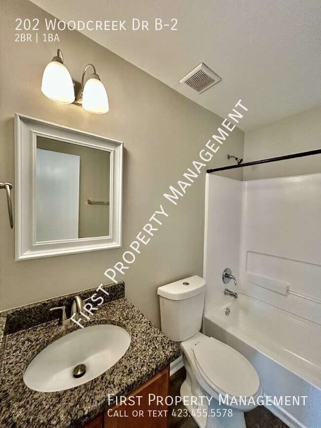 Building Photo - 202 Woodcreek Rd