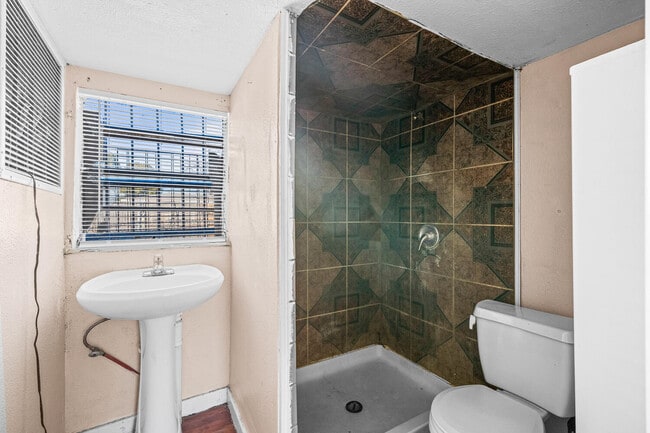 Building Photo - 1608 29th St