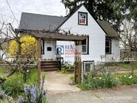 Building Photo - 8104 SE 72nd Ave