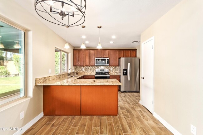 Building Photo - 5320 E Hearn Rd