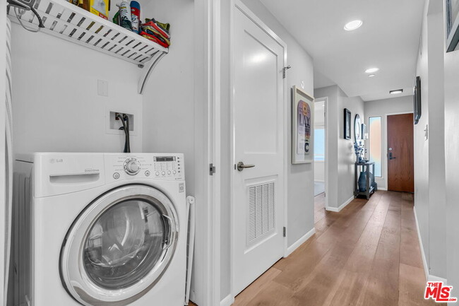 Building Photo - 140 Ocean Park Blvd