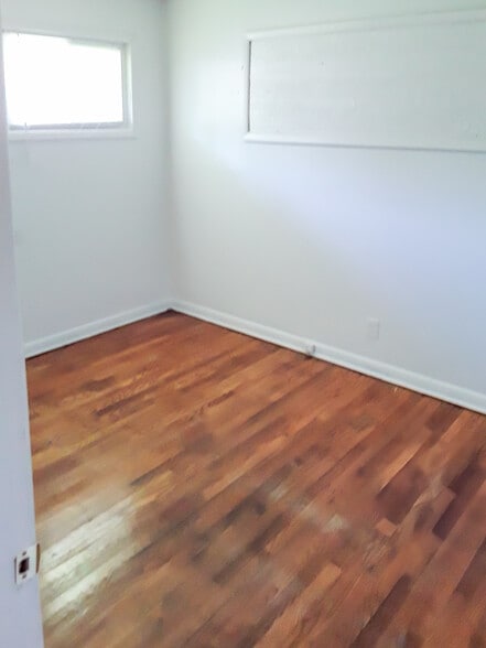 Building Photo - 3314 Ivor St