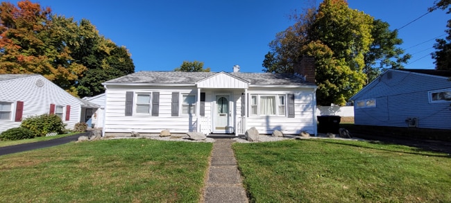 Building Photo - 12 Davidson Ave