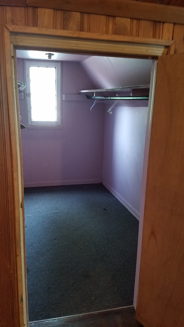 Building Photo - *Last Minute Fall Move in Special $1800 to...