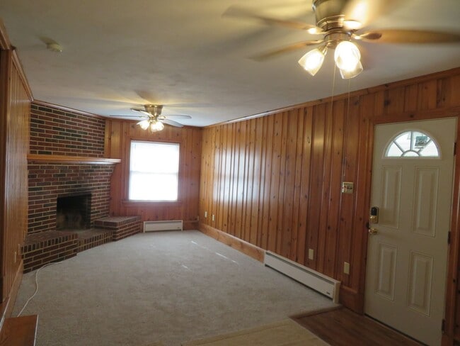 Building Photo - Meadowbrook Estates