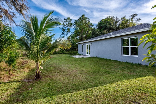 Building Photo - 8007 Royal Ct