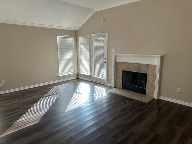 Building Photo - Elegant One-Story Living in the Heart of Sendera Ranch!