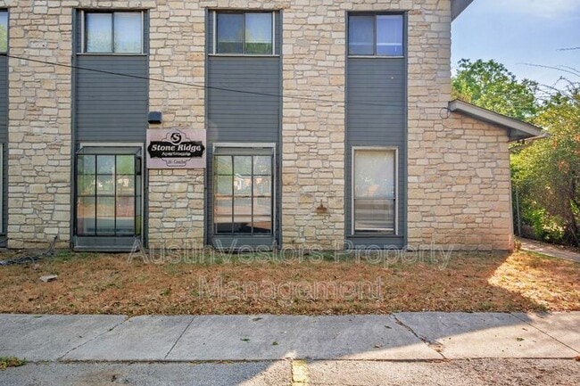 Building Photo - 115 S Frio St