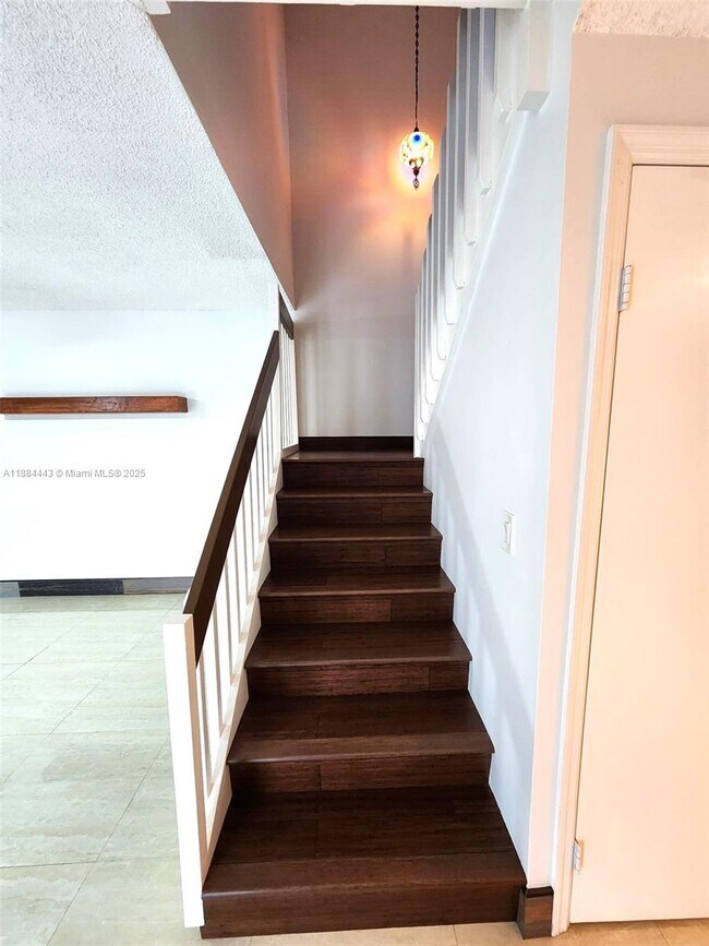Building Photo - 1150 SW 118th Terrace