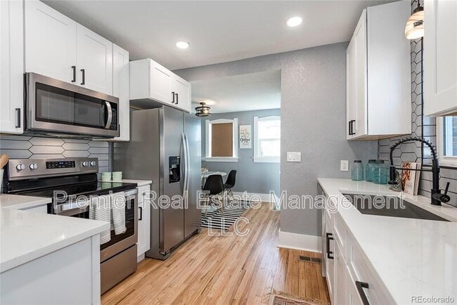 Building Photo - 2784 W 41st Ave