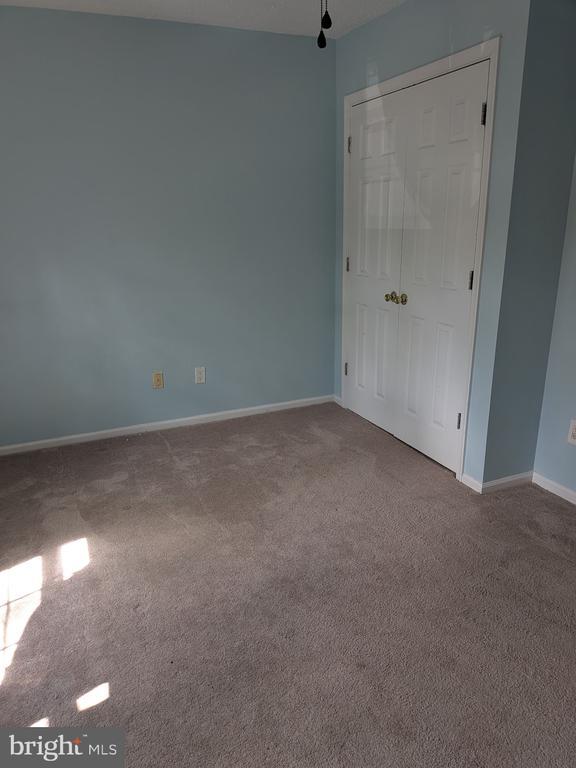 Building Photo - 42 Rampart Dr